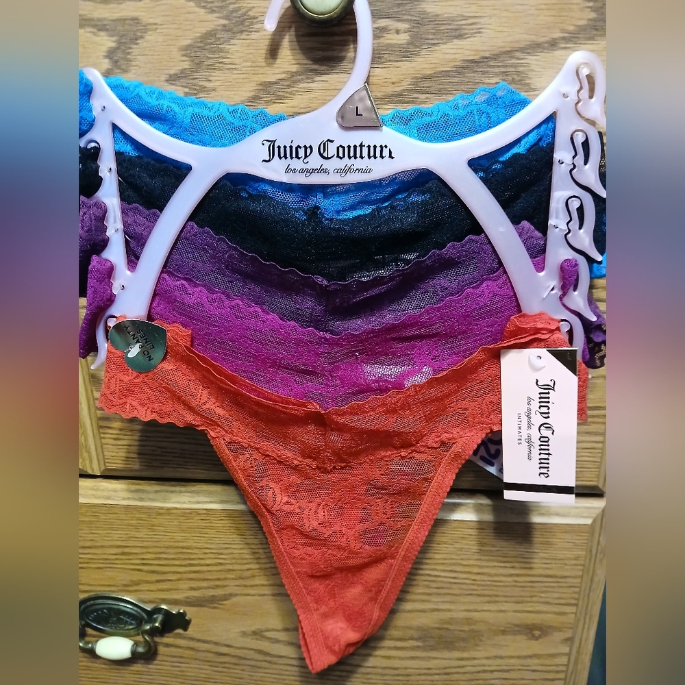 Juicy Couture 5 Pack Thongs
